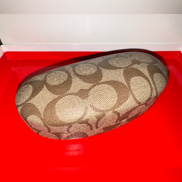 Coach Sunglasses - Picture 6 of 6